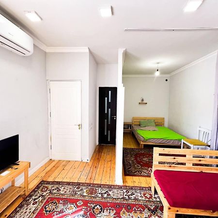 "Stairs"Guest House Yerevan Bagian luar foto