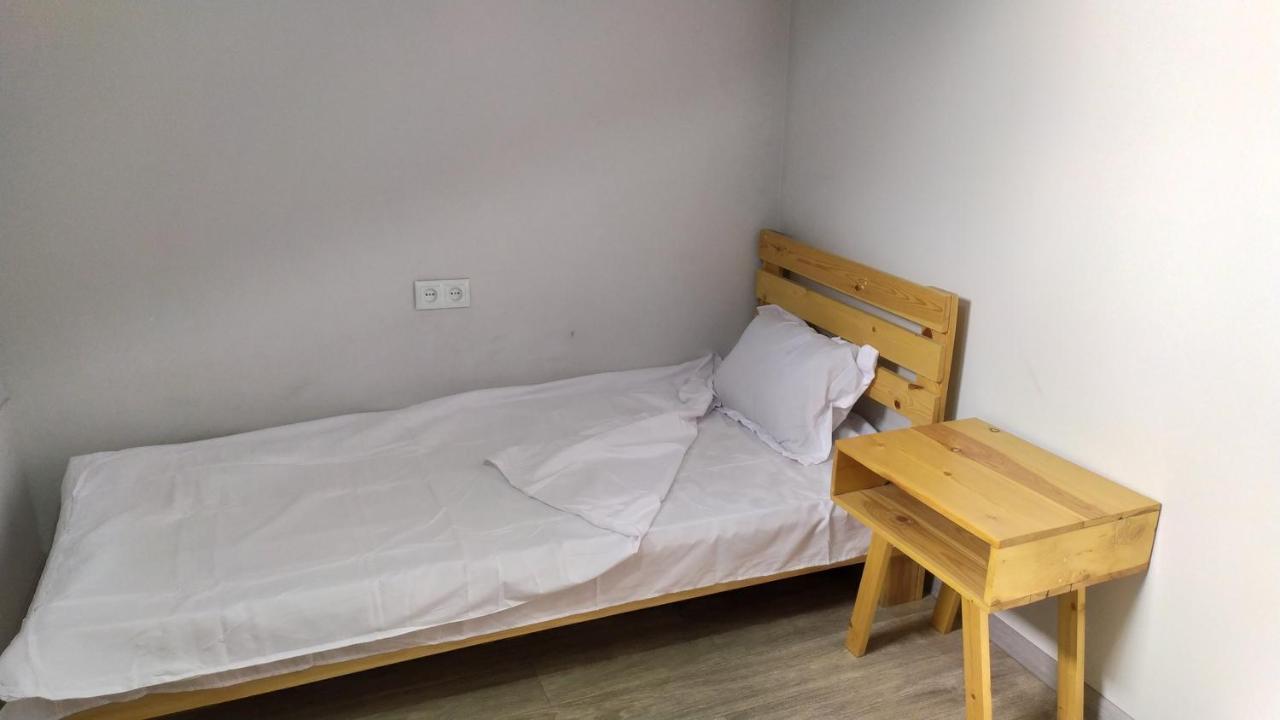 "Stairs"Guest House Yerevan Bagian luar foto