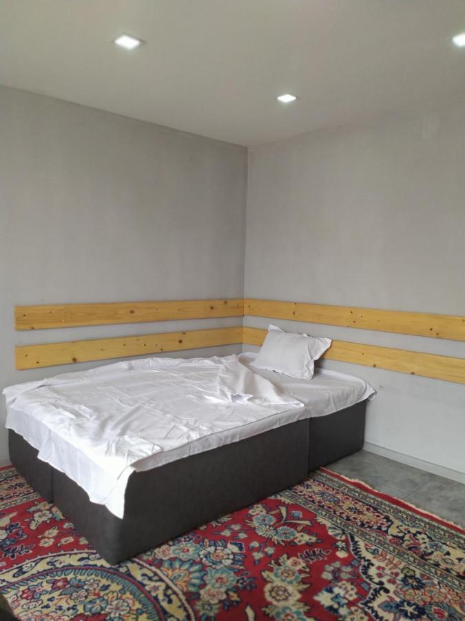 "Stairs"Guest House Yerevan Bagian luar foto