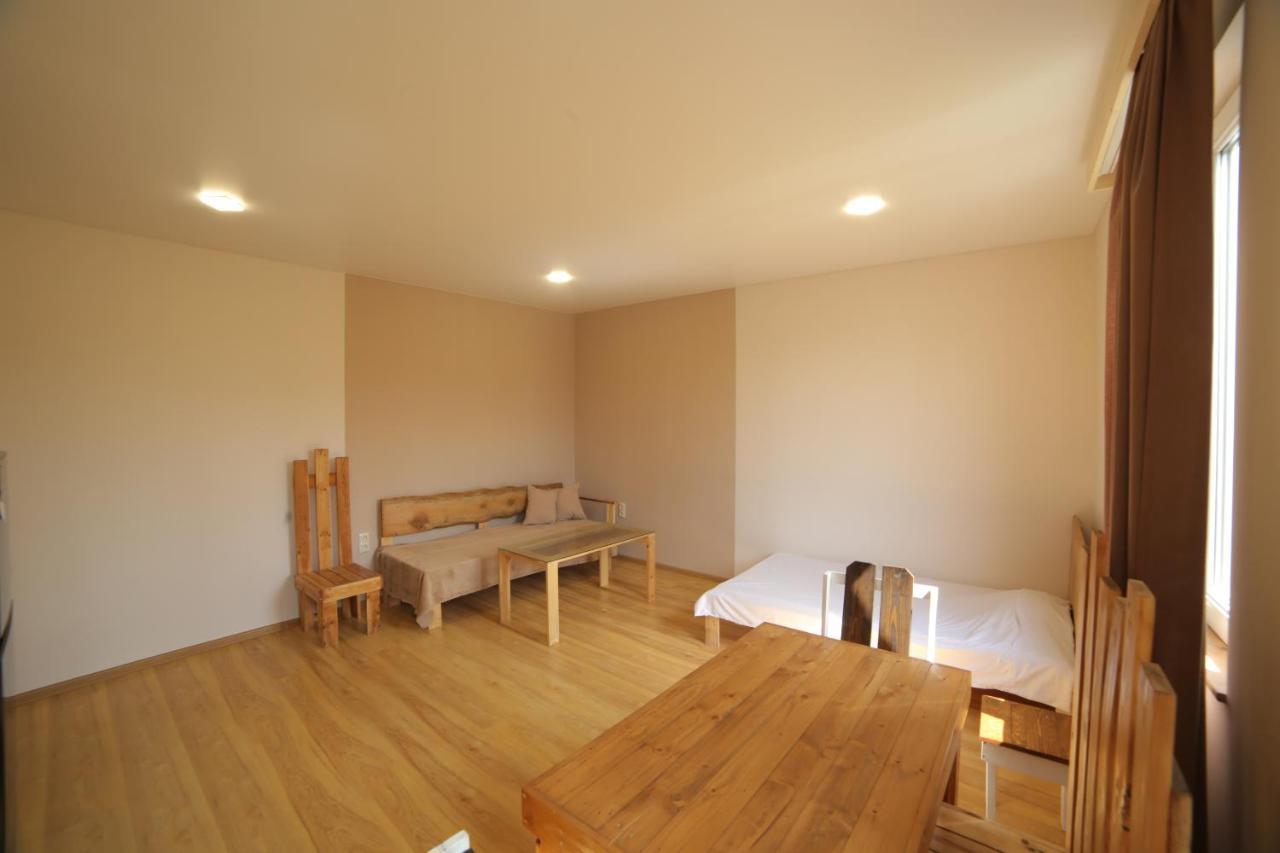 "Stairs"Guest House Yerevan Bagian luar foto