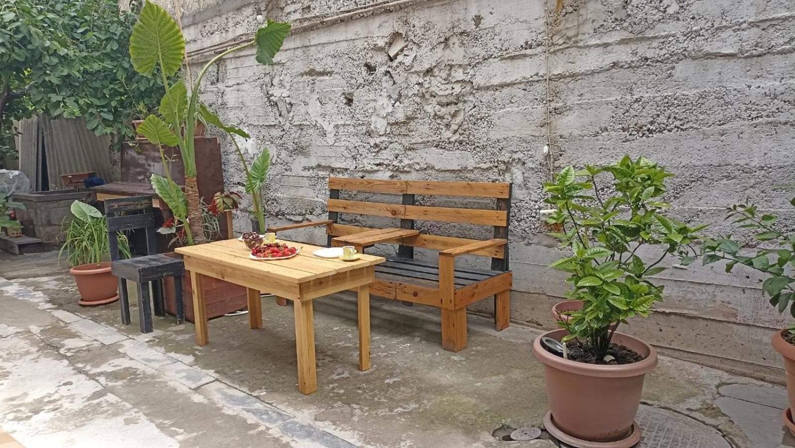 "Stairs"Guest House Yerevan Bagian luar foto